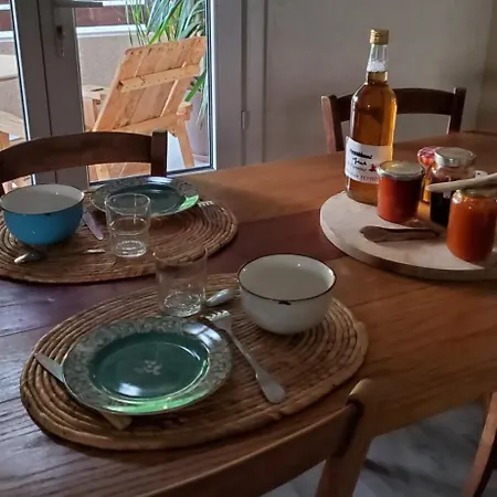 Logi Du Carabin Bed & Breakfast